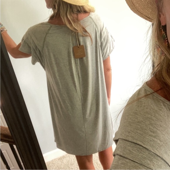 Grey Tiered Ruffle Sleeve Dress - Picture 9 of 10